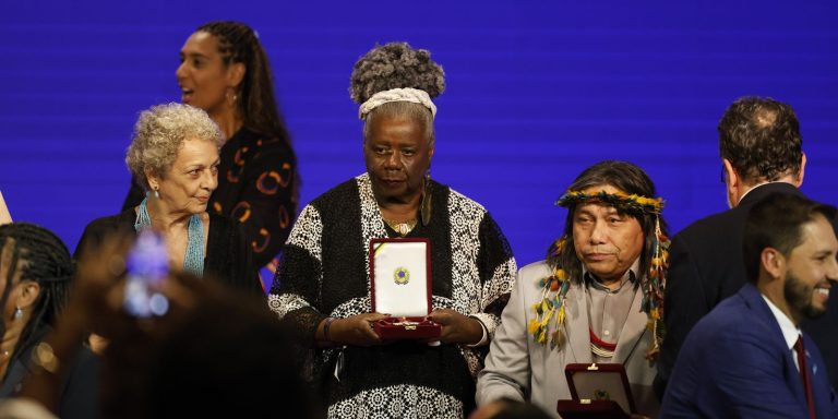 MinC abre prazo para indicar nomes à Ordem do Mérito Cultural minc-abre-prazo-para-indicar-nomes-a-ordem-do-merito-cultural