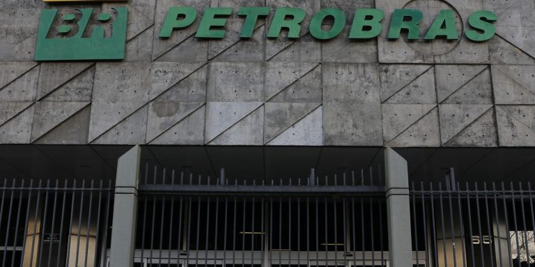 Petrobras anuncia descoberta de petróleo na Foz do Amazonas petrobras-anuncia-descoberta-de-petroleo-na-foz-do-amazonas
